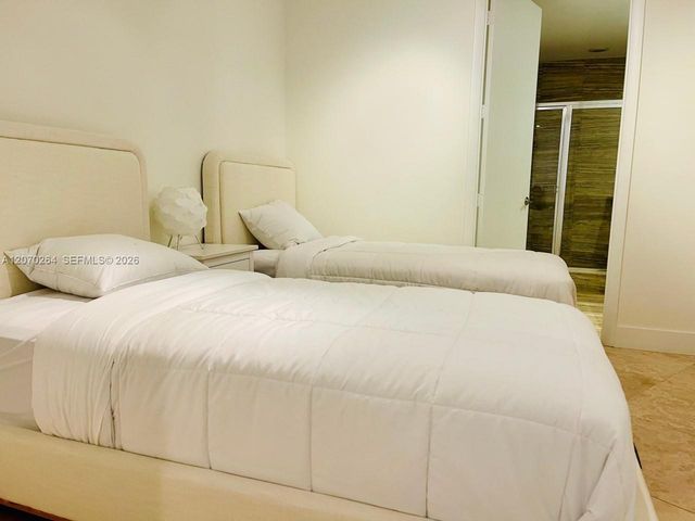 15811 Collins Avenue 2103, Sunny Isles Beach, FL 33160