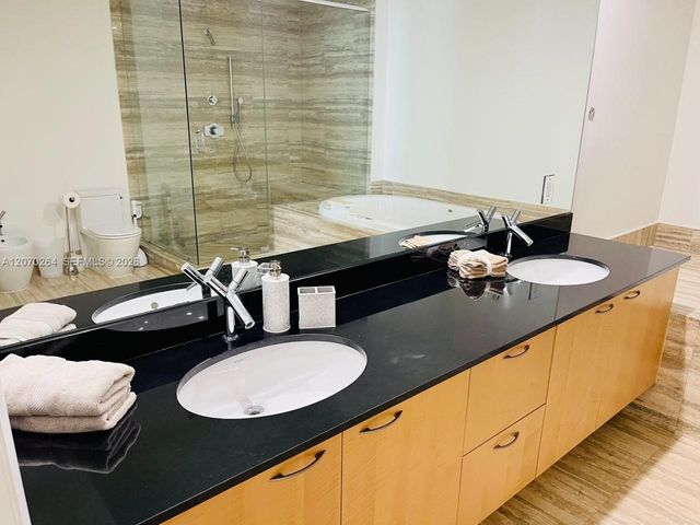 15811 Collins Avenue 2103, Sunny Isles Beach, FL 33160