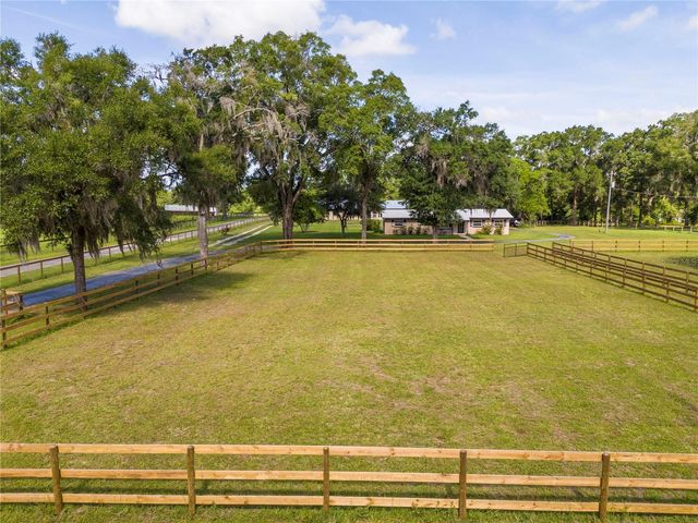 196 NW 100TH AVENUE, Ocala, FL 34482