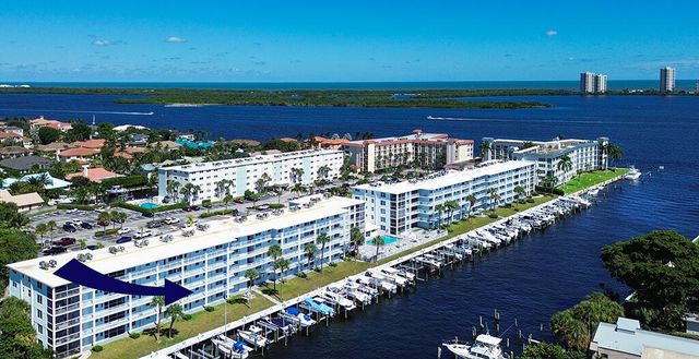 108 Paradise Harbour Boulevard 210, North Palm Beach, FL 33408