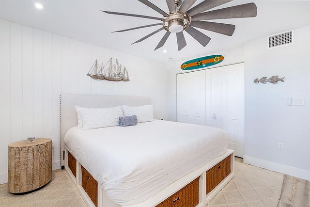 108 Paradise Harbour Boulevard 210, North Palm Beach, FL 33408