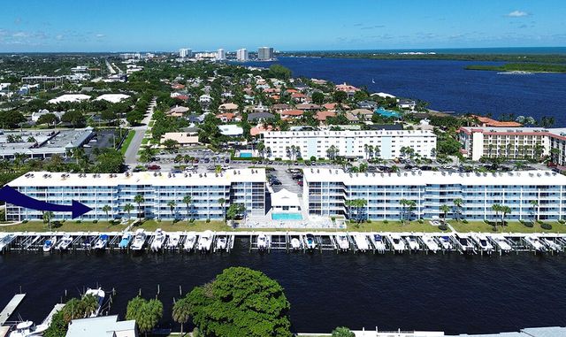 108 Paradise Harbour Boulevard 210, North Palm Beach, FL 33408