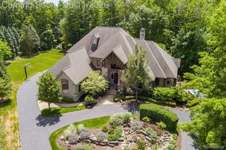 6265 Crest Forest Court E, Independence Charter Township, MI 48348