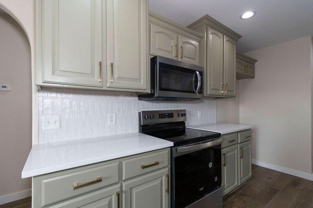 240 Cedar Lane, Billings, MO 65610