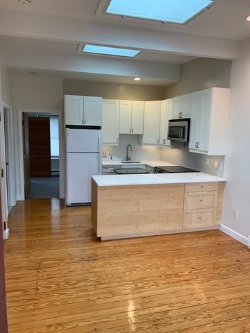 38 Williams St D, Chelsea, MA 02150
