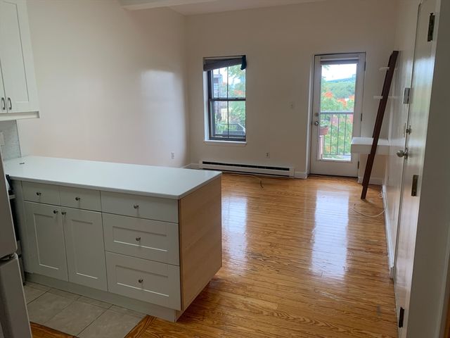 38 Williams St D, Chelsea, MA 02150