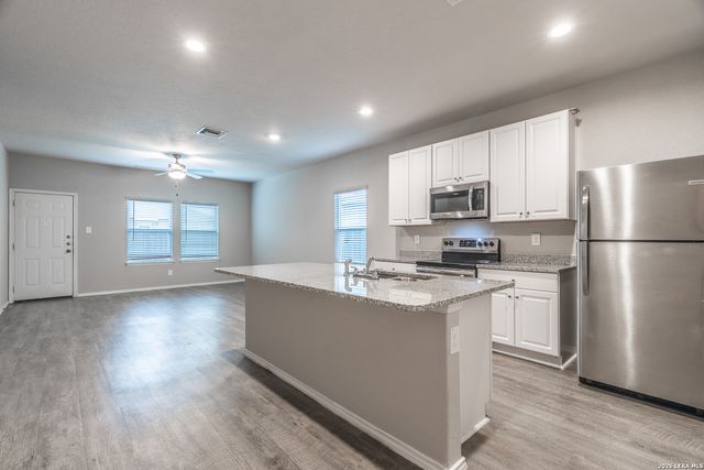 1123 Thea Cv, New Braunfels, TX 78130