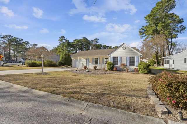 107 Purple Martin Dr., Murrells Inlet, SC 29576