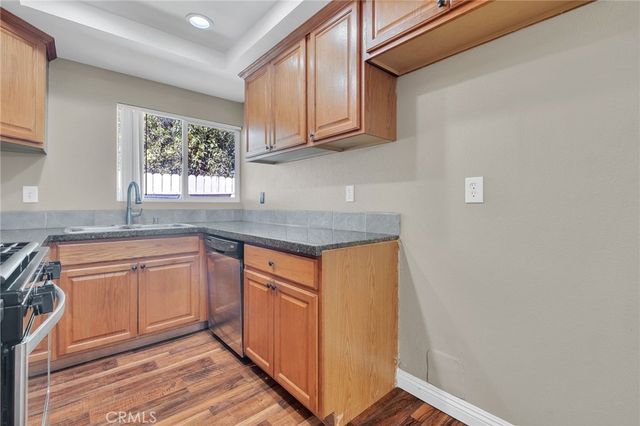 1010 S Victoria Avenue, Corona, CA 92879