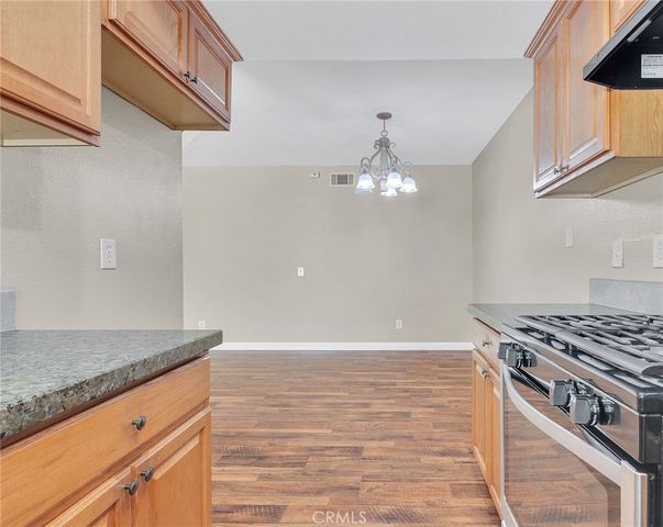 1010 S Victoria Avenue, Corona, CA 92879