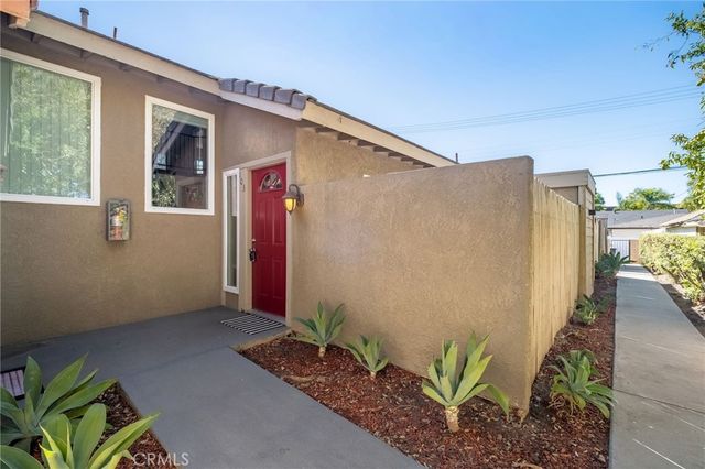 1010 S Victoria Avenue, Corona, CA 92879