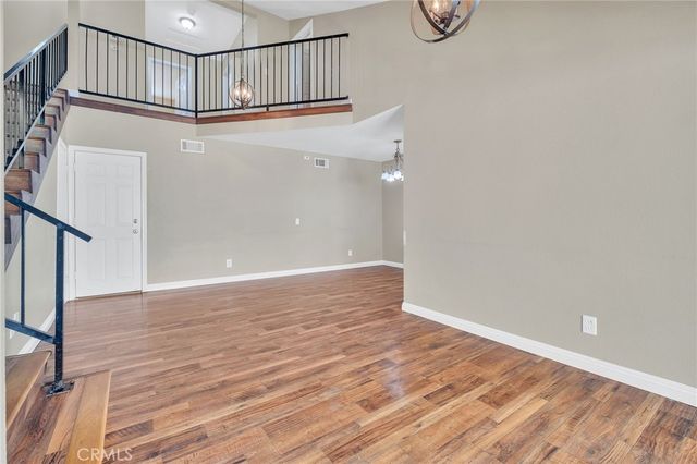 1010 S Victoria Avenue, Corona, CA 92879