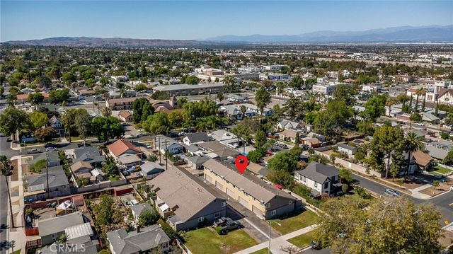1010 S Victoria Avenue, Corona, CA 92879