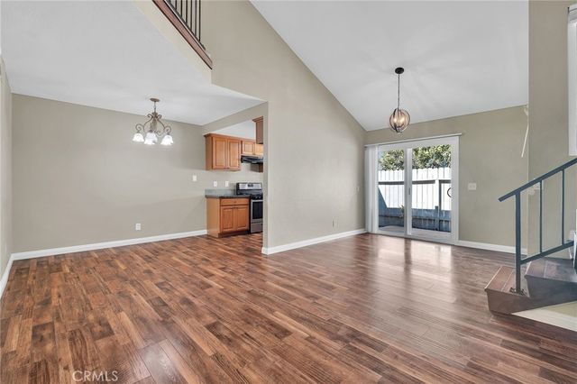 1010 S Victoria Avenue, Corona, CA 92879