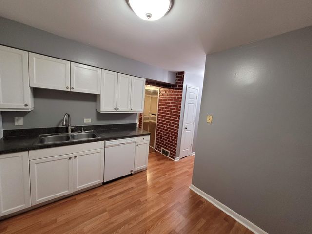 52 N Albert Street, Mount Prospect, IL 60056