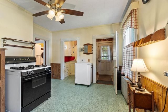 140 Lake View Ave, Lynn, MA 01904