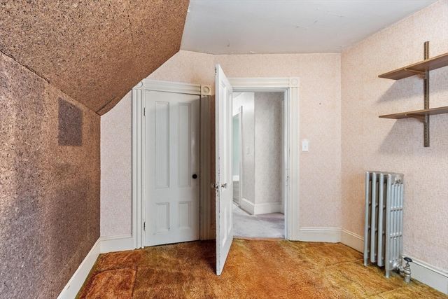 140 Lake View Ave, Lynn, MA 01904