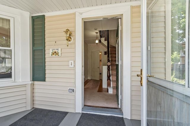 140 Lake View Ave, Lynn, MA 01904