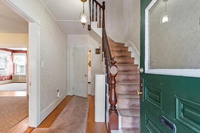 140 Lake View Ave, Lynn, MA 01904