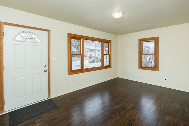 1352 Johnson Street, Des Moines, IA 50315