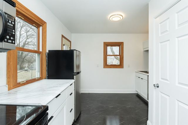 1352 Johnson Street, Des Moines, IA 50315