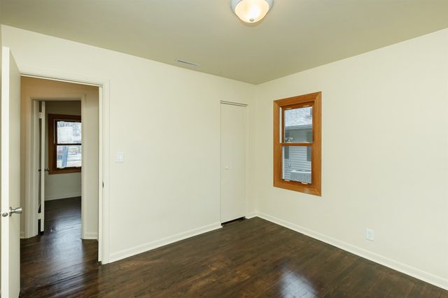 1352 Johnson Street, Des Moines, IA 50315