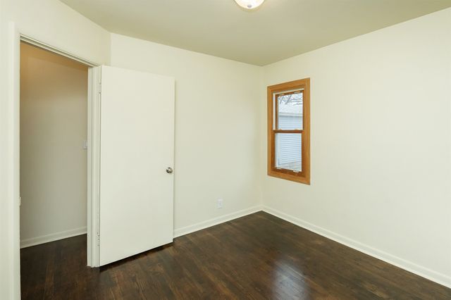 1352 Johnson Street, Des Moines, IA 50315