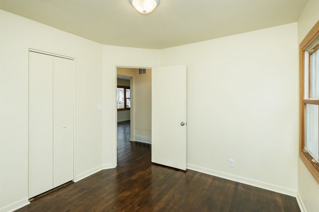 1352 Johnson Street, Des Moines, IA 50315