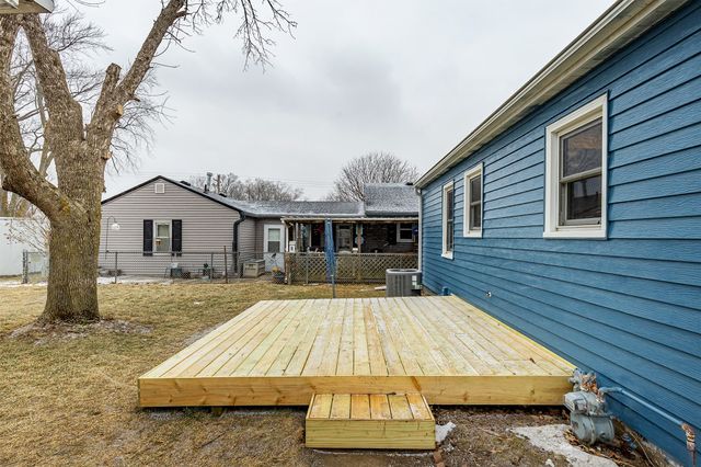 1352 Johnson Street, Des Moines, IA 50315