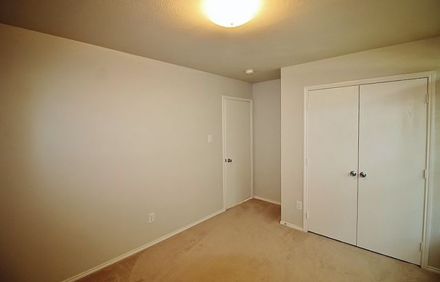 2816 Park Springs Drive, Grand Prairie, TX 75052