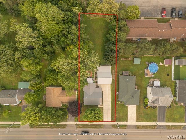 424 Sunset Drive, Hamburg, NY 14075