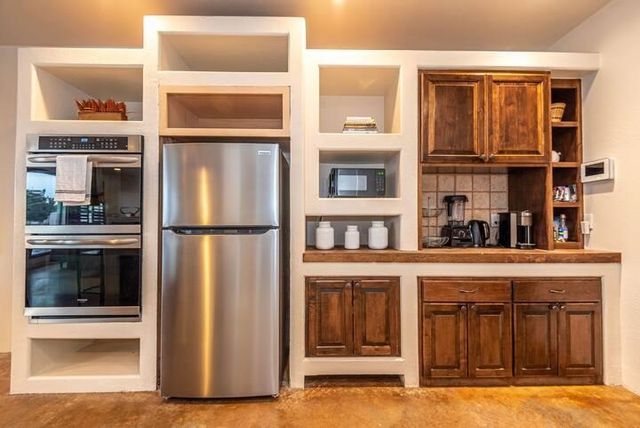 7623 Wyatt Lake Dr, Lawton, OK 73505