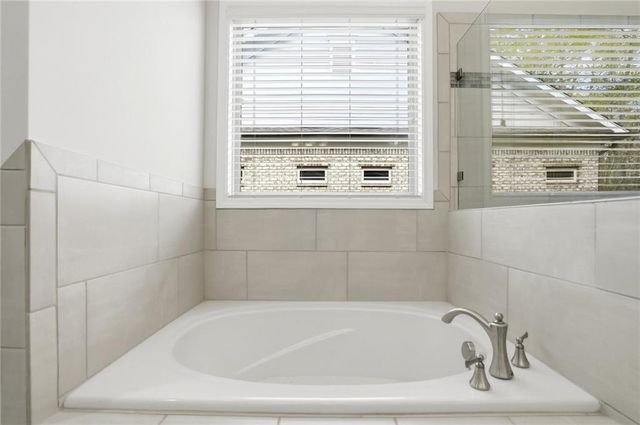 3920 Glenview Club Lane, Duluth, GA 30097