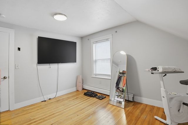 23 Dryden Street, Worcester, MA 01605