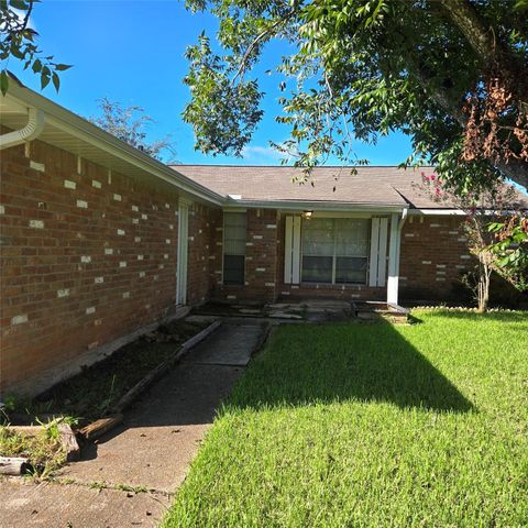 3046 Mosby Drive, Sugar Land, TX 77479