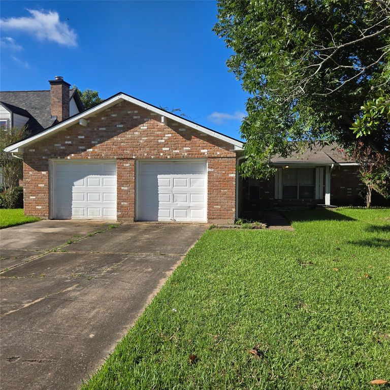 3046 Mosby Drive, Sugar Land, TX 77479