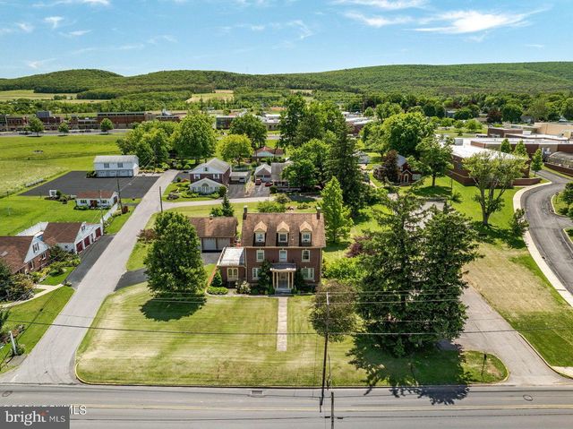 570 E MAIN ST, Middleburg, PA 17842