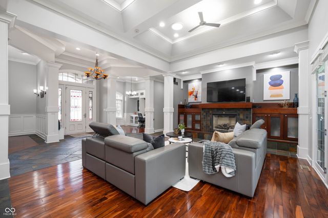5202 Logan Lane, Indianapolis, IN 46250