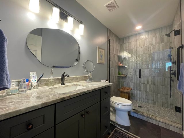 6174 Lone Oak Circle, Grand Blanc, MI 48439