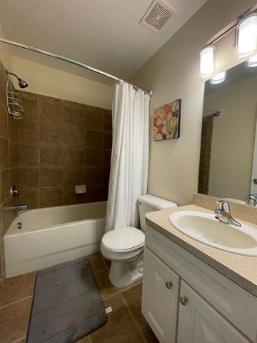 6174 Lone Oak Circle, Grand Blanc, MI 48439