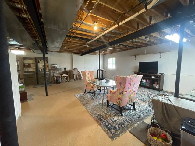 6174 Lone Oak Circle, Grand Blanc, MI 48439