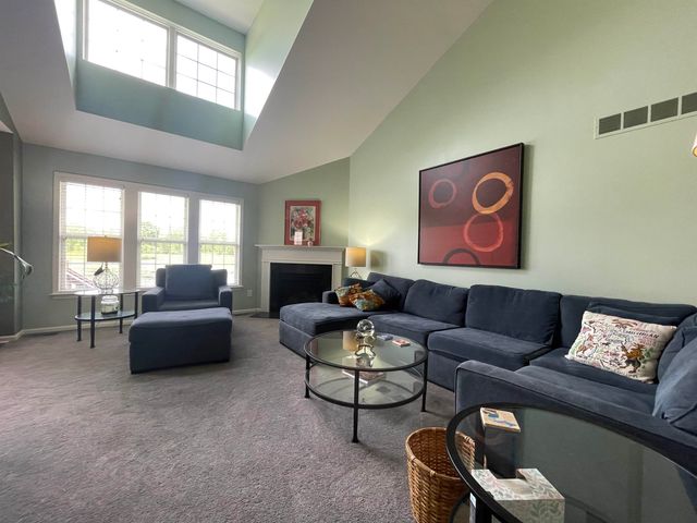 6174 Lone Oak Circle, Grand Blanc, MI 48439