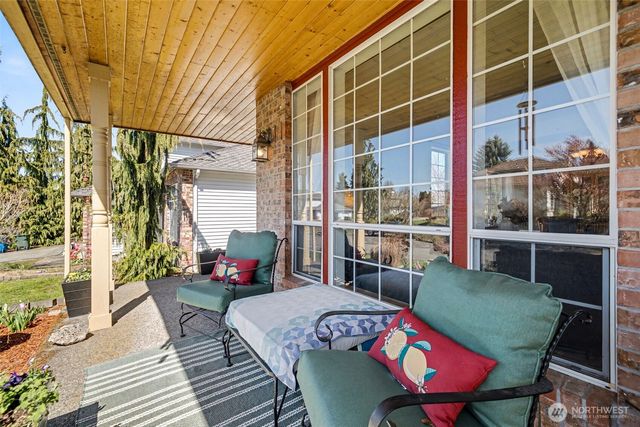 24216 129th Avenue SE, Kent, WA 98030