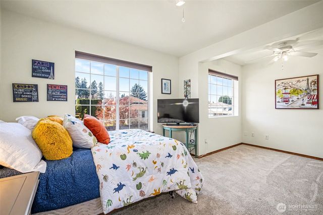 24216 129th Avenue SE, Kent, WA 98030