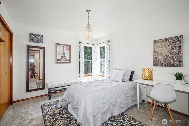 24216 129th Avenue SE, Kent, WA 98030