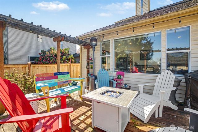 24216 129th Avenue SE, Kent, WA 98030