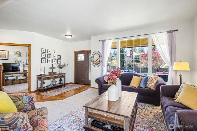 24216 129th Avenue SE, Kent, WA 98030