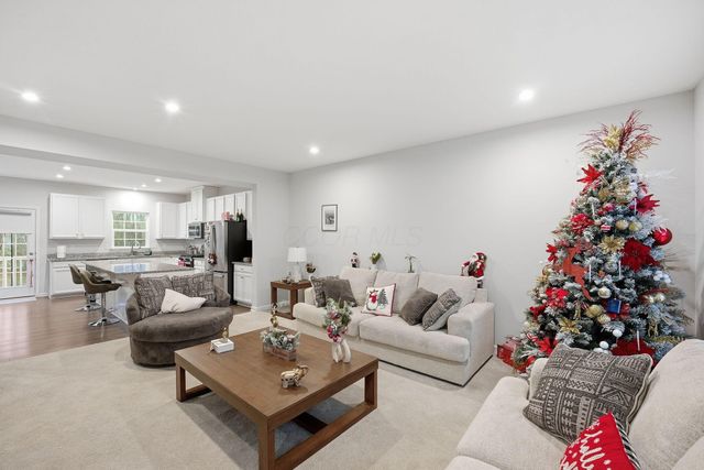 6828 Frey Lane, Reynoldsburg, OH 43068