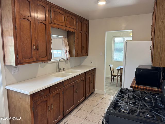 598 W Flint Street, Chandler, AZ 85225