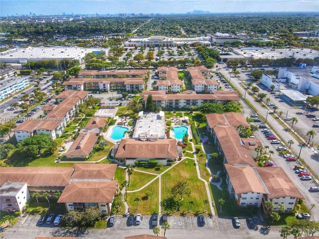 17001 NE 13th Ave 202, Miami, FL 33162